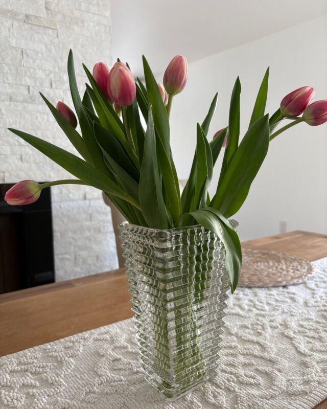 My favorite baccarat inspired vase 🤍Comment SHOP below to receive a DM with the link to shop this post on my LTK ⬇ https://liketk.it/5cpk6 #ltkfindsunder50 #ltkgiftguide #ltkhome